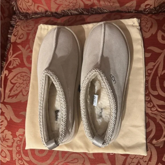 UGG Tasman Cream Slip-On Shoes - Picture 2 of 5